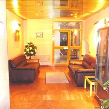 Nouvel 18 Hotel