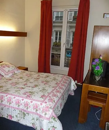 Nouvel 18 2* Parigi